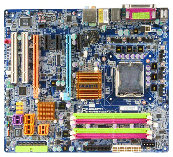 S-775 Gigabyte P35T-DS3P (P35/ICH9R FSB1333 4*DDR3-1333 PCIe-x16 8ch GLAN 1394 ATX)