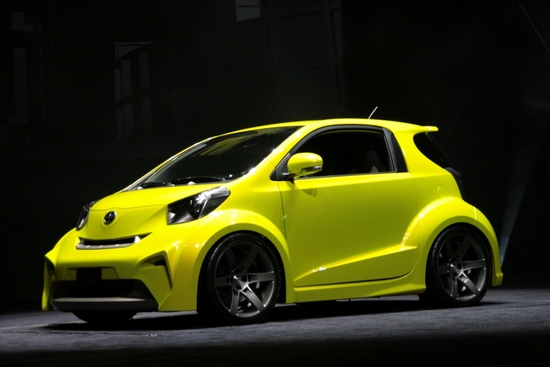 Появился на свет Toyota Scion-IQ Concept 2011, официальная фотогалерея.